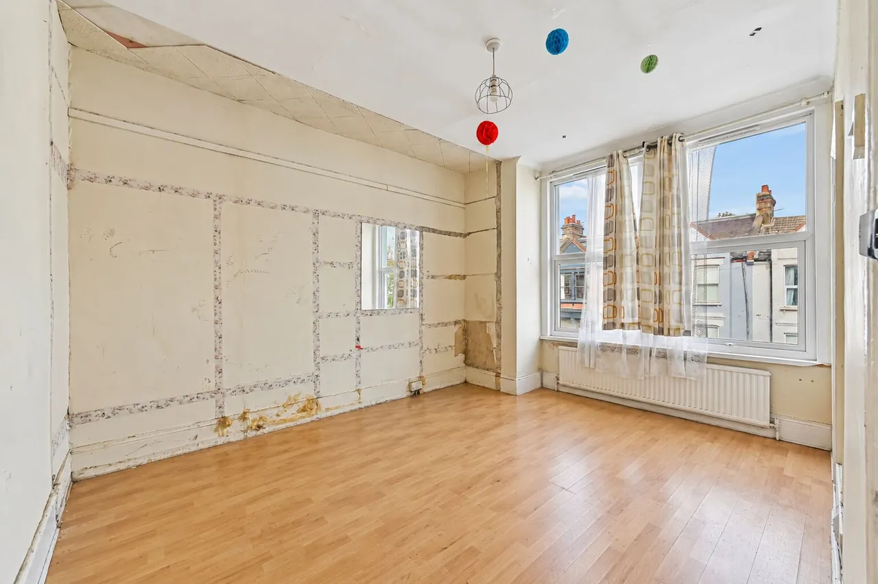 Kohat Road, London, SW19, photo 11