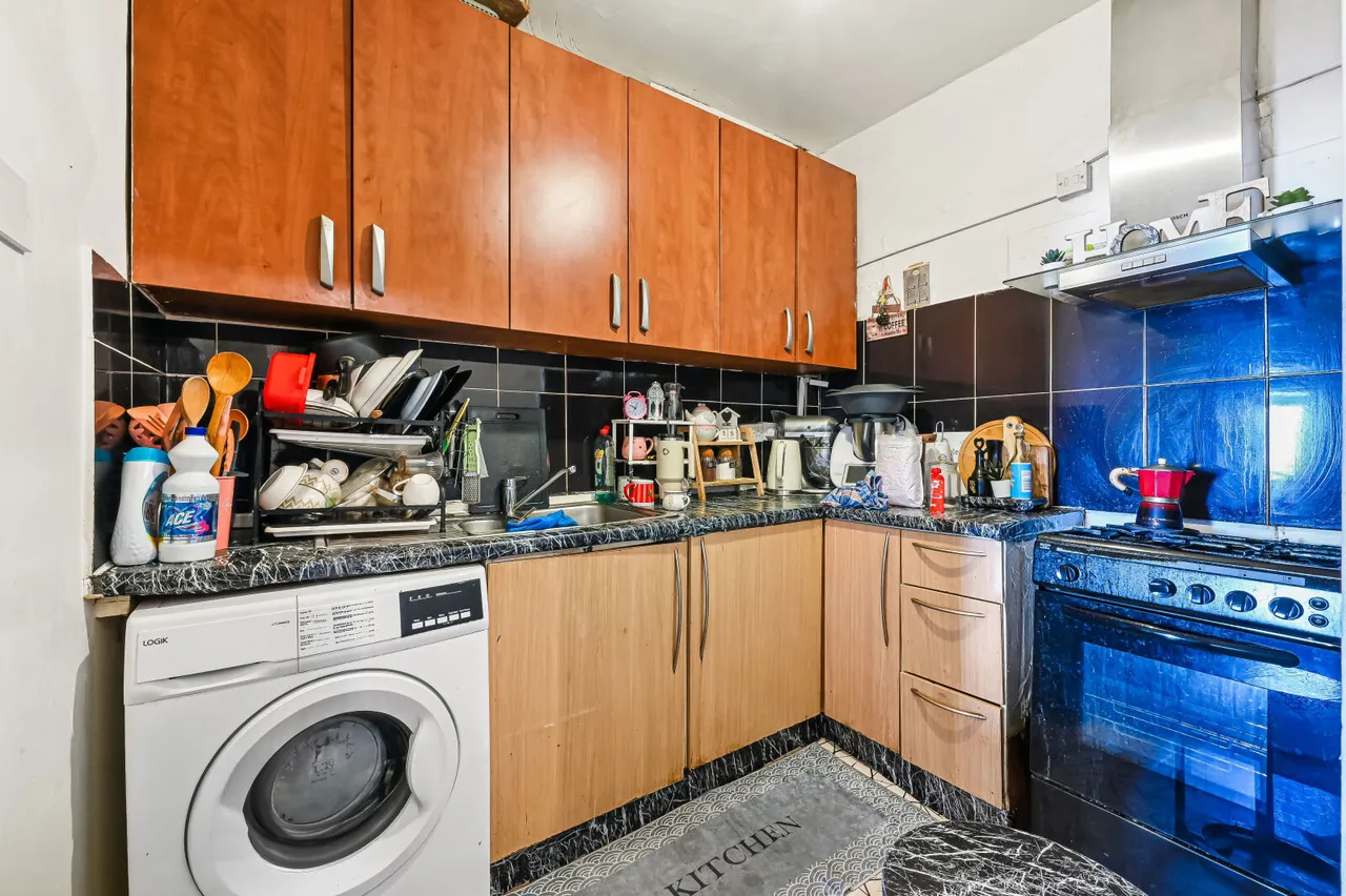 Kohat Road, London, SW19, photo 9