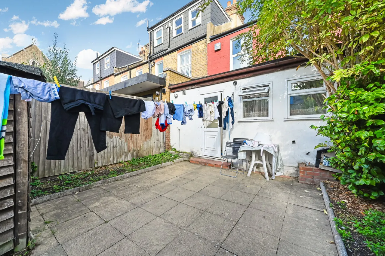 Kohat Road, London, SW19, photo 8