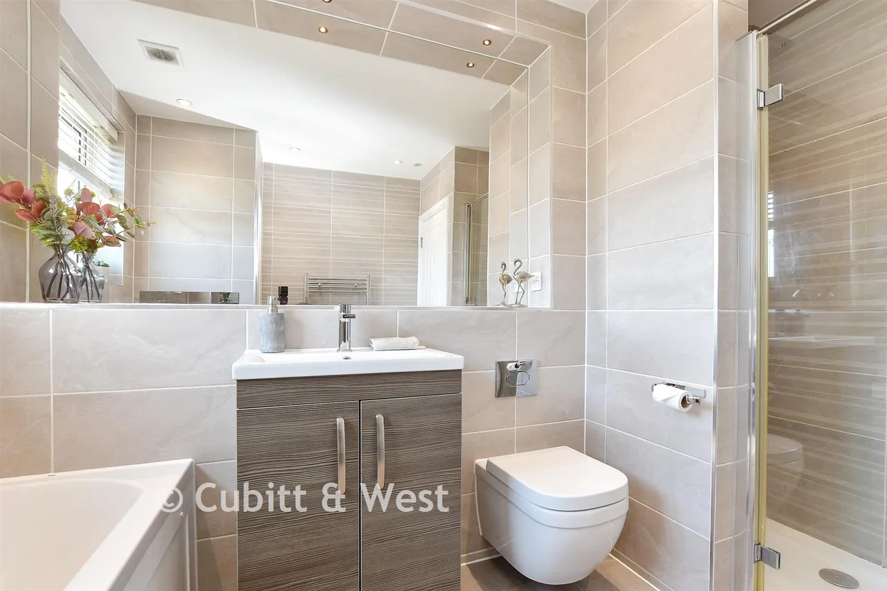 Tattenham Grove, Epsom, KT18, photo 20