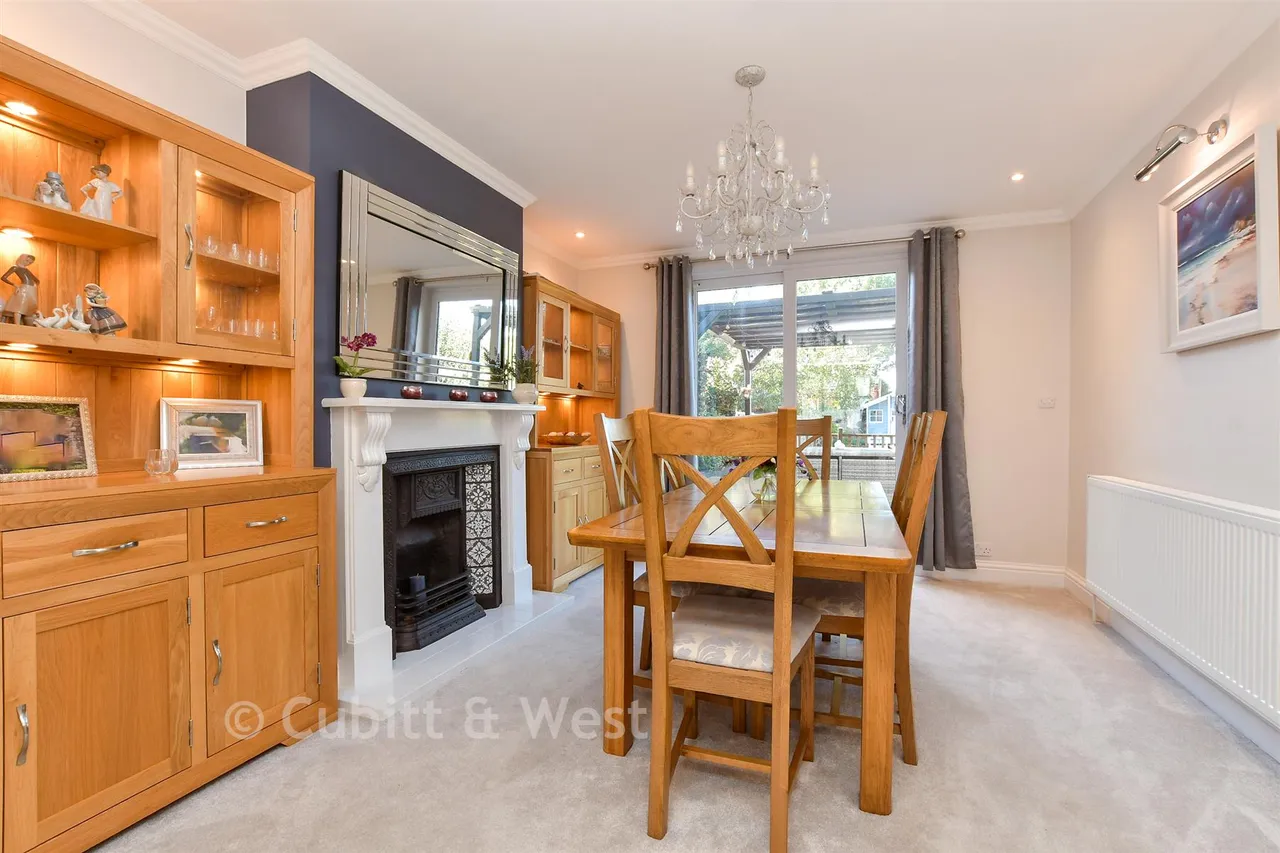 Tattenham Grove, Epsom, KT18, photo 12