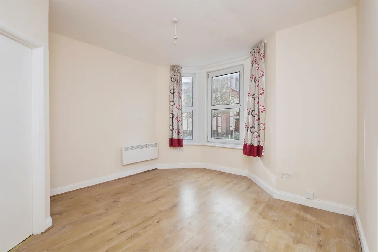 Wellesley Road, Eastbourne, BN21, photo 13