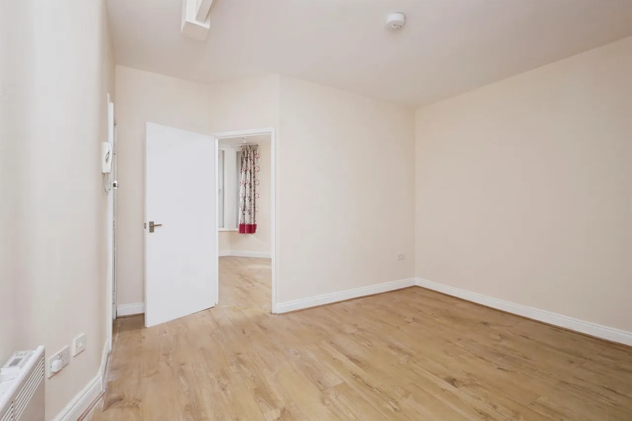 Wellesley Road, Eastbourne, BN21, photo 16