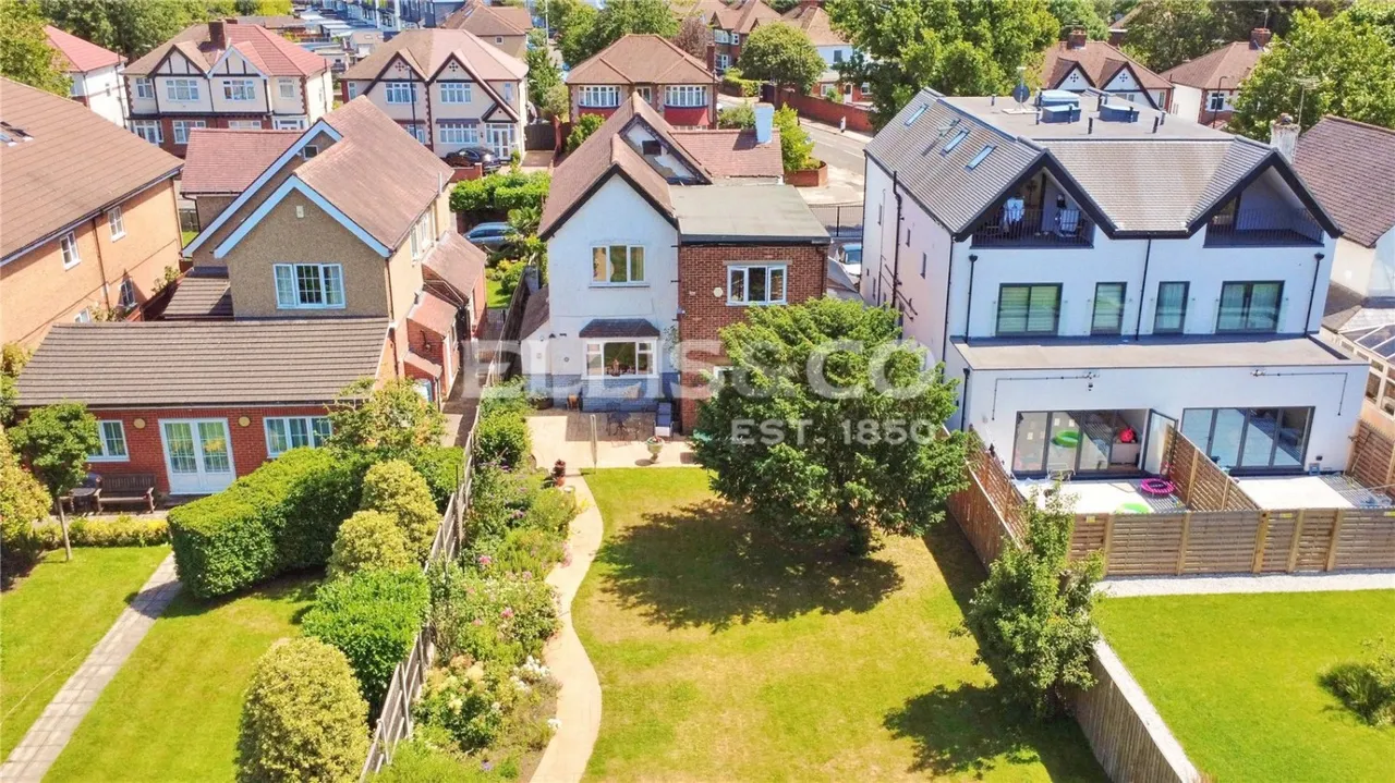 Oldfield Lane North, Greenford, UB6, photo 3