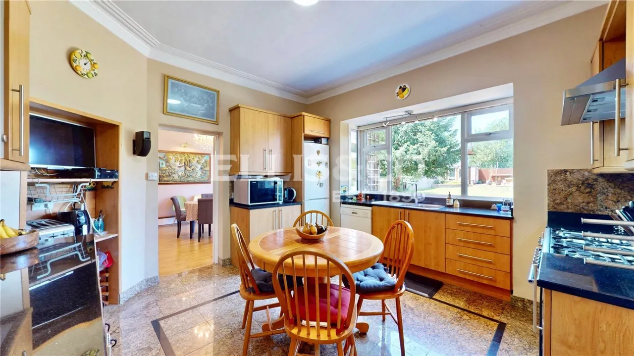 Oldfield Lane North, Greenford, UB6, photo 23