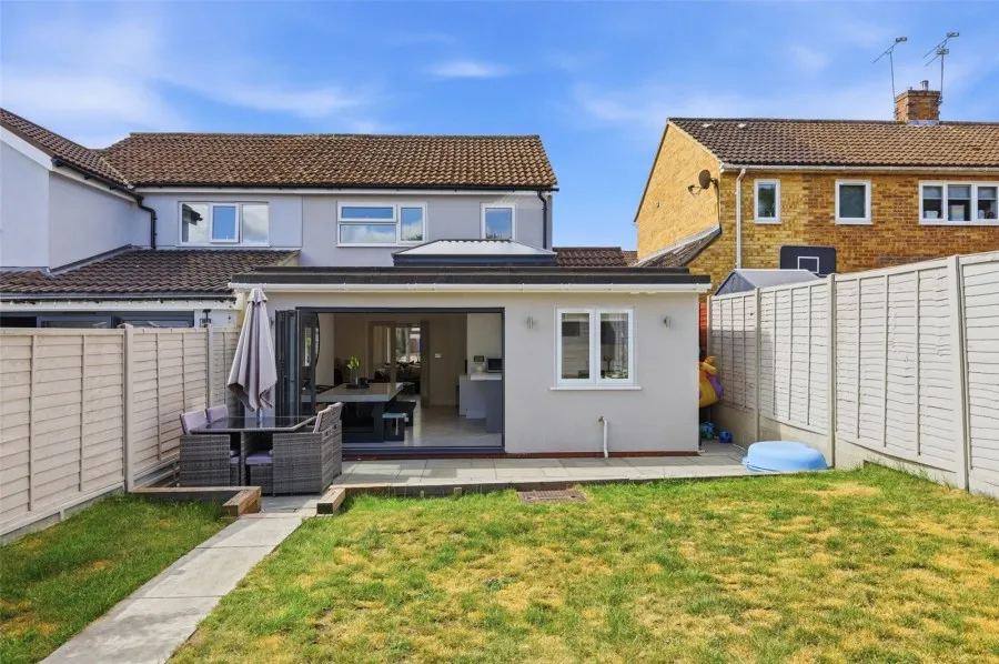 House Under Offer with 3 bedrooms in Bishop's Stortford, CM23, photo 10