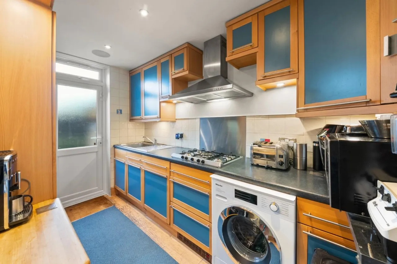 Hamilton Road, Hayes, UB3, photo 9