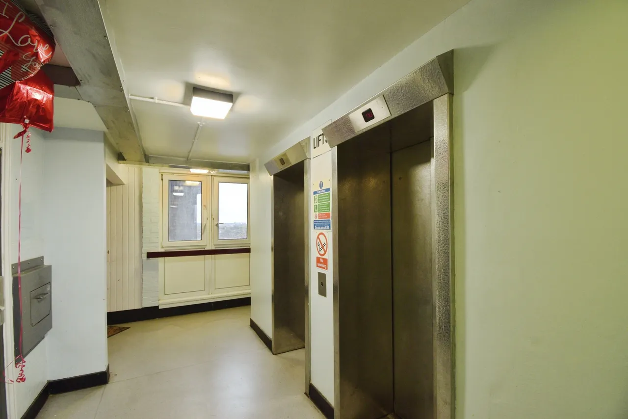 Boundary Road, London, E13, photo 5
