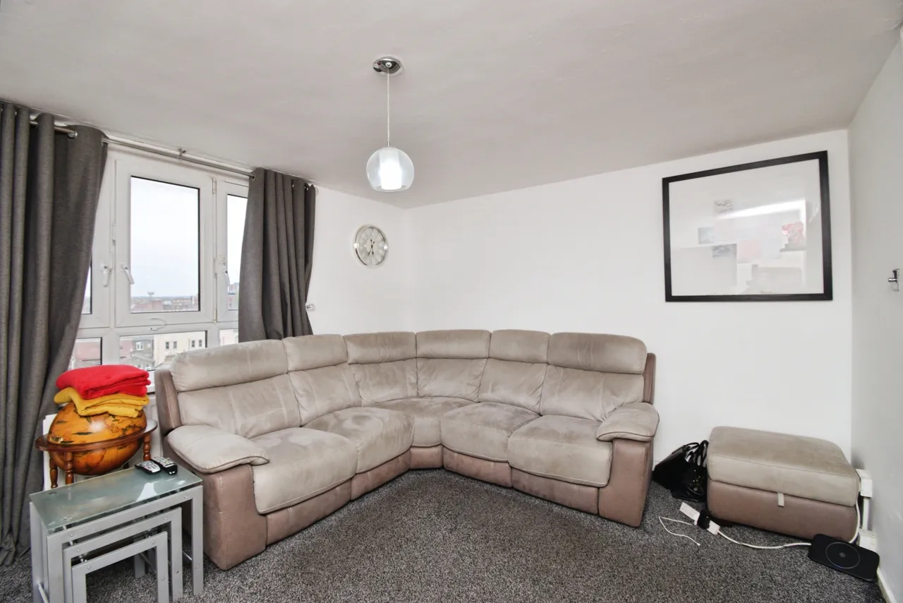 Boundary Road, London, E13, photo 10