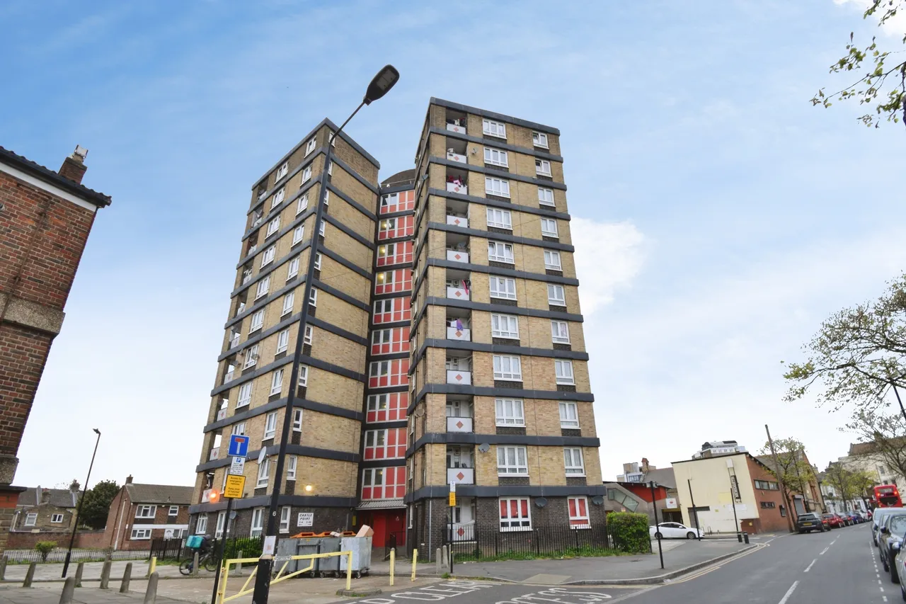 Boundary Road, London, E13, photo 3