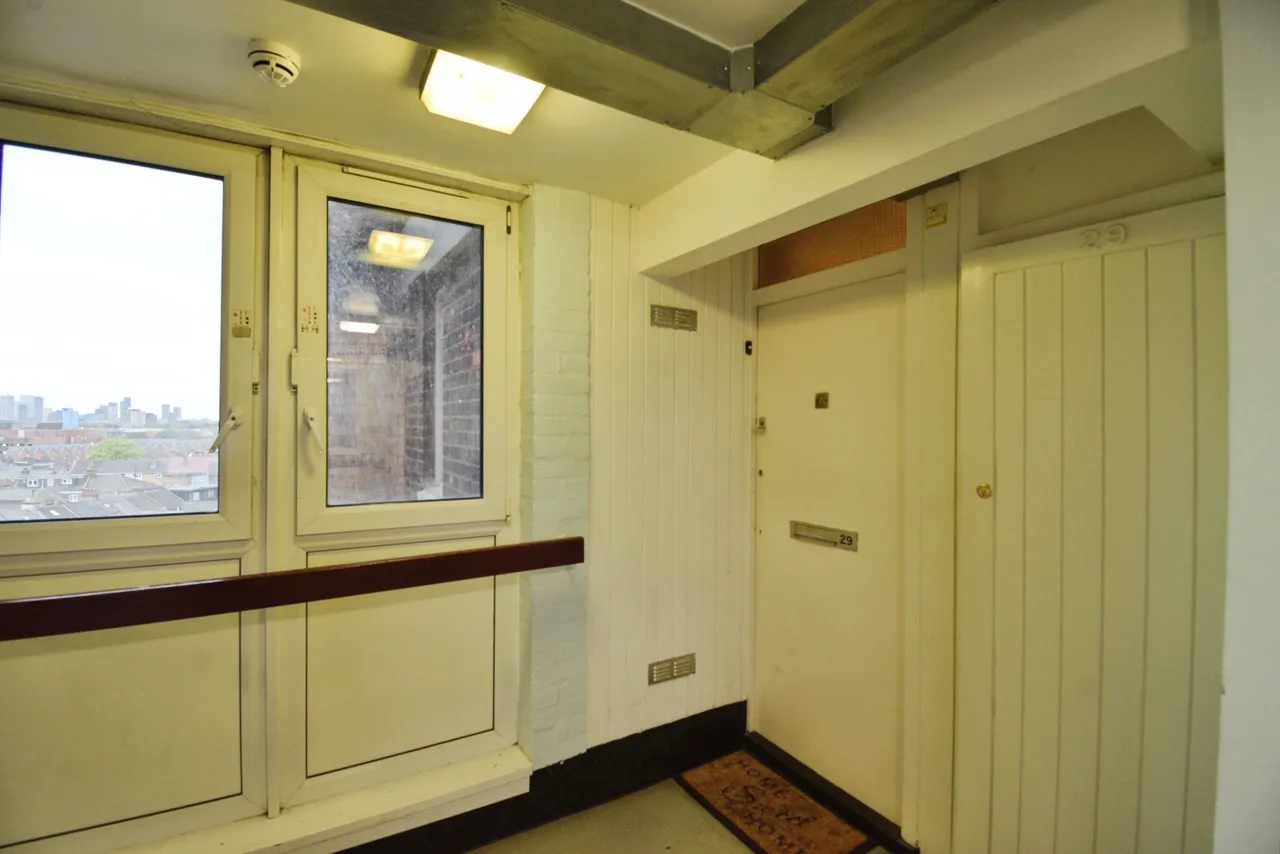 Boundary Road, London, E13, photo 6