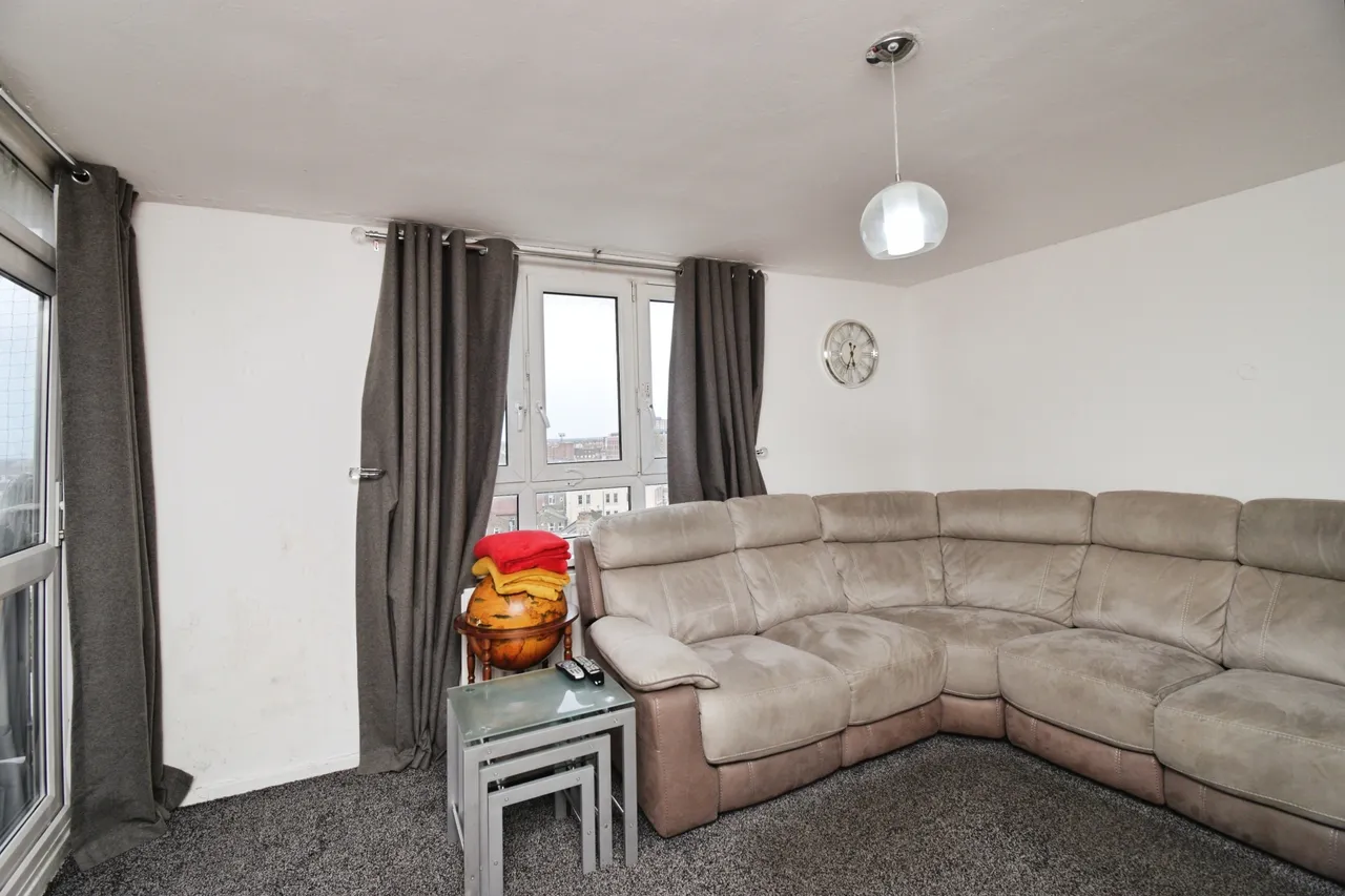 Boundary Road, London, E13, photo 9