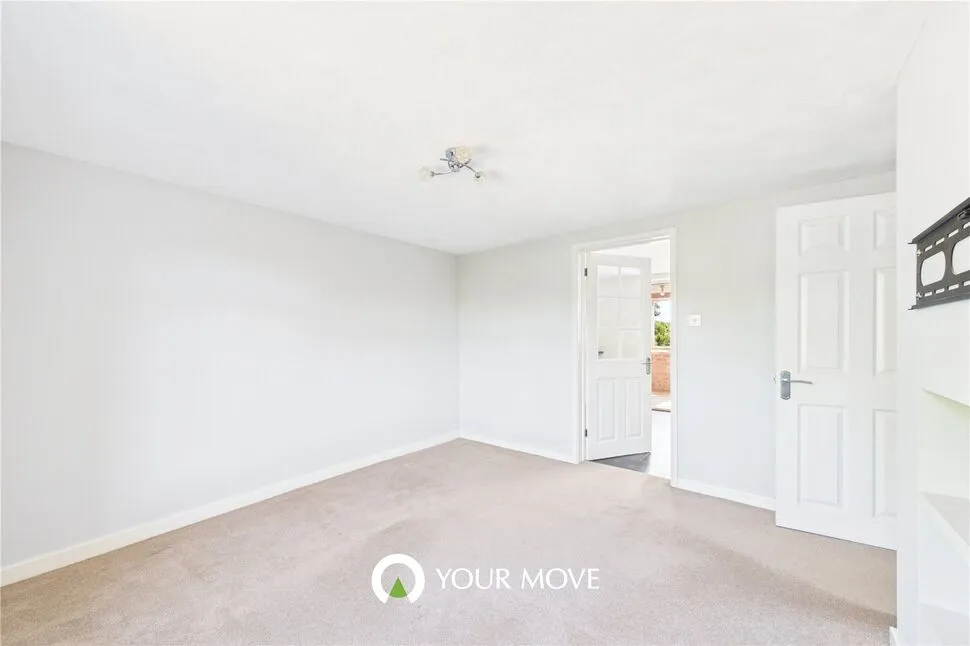 Hempnall Road, Woodton, NR35, photo 7