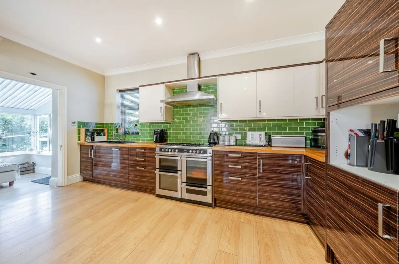 Bilton Grove Avenue, Harrogate, HG1, photo 3