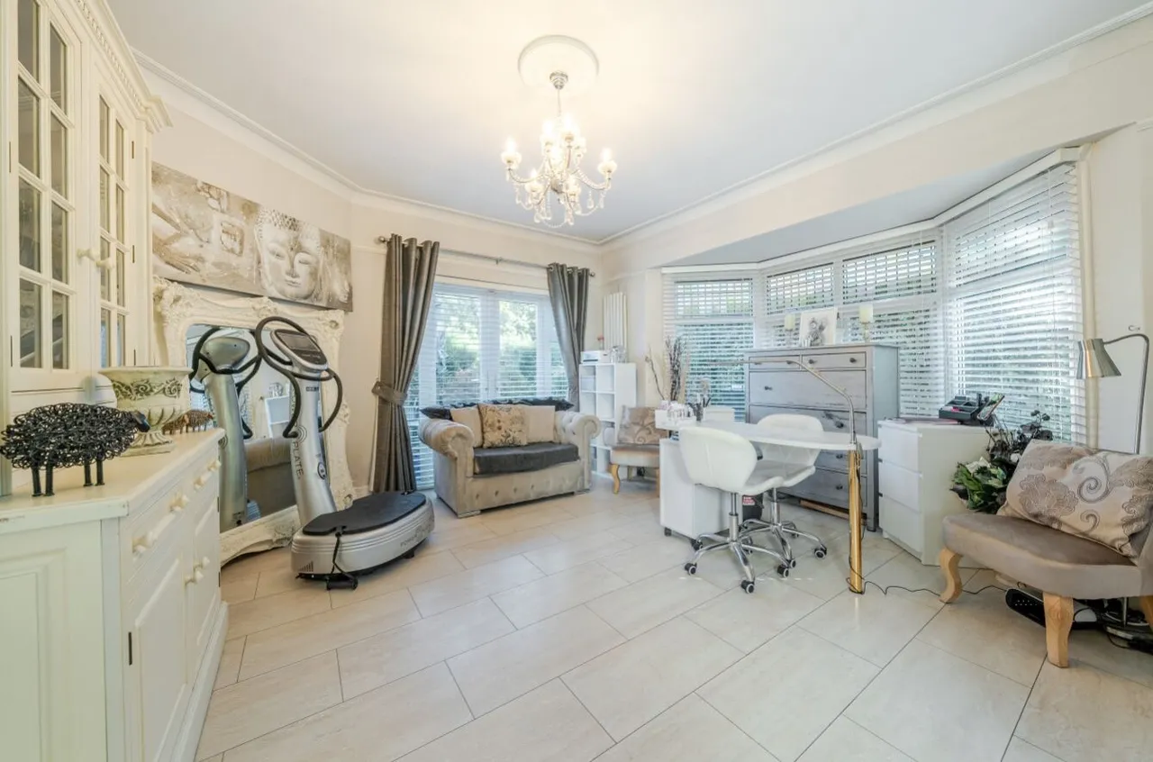 Bilton Grove Avenue, Harrogate, HG1, photo 8