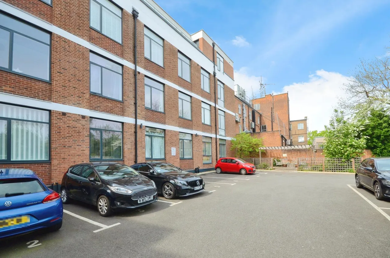 Field End Road, Ruislip, HA4, photo 13