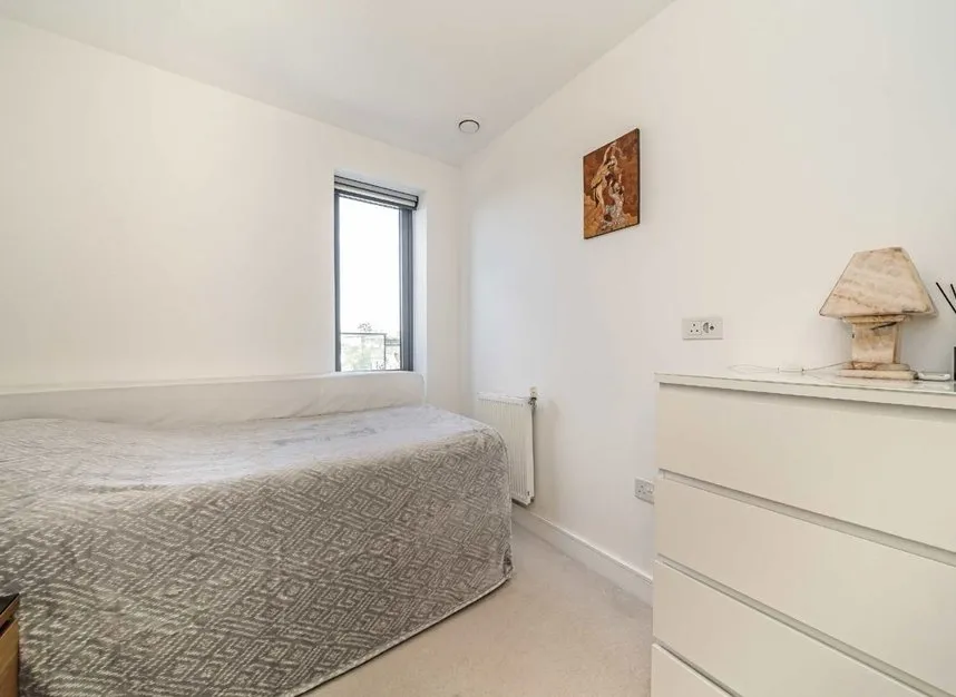 Neasden Lane, Harlesden, NW10, photo 7