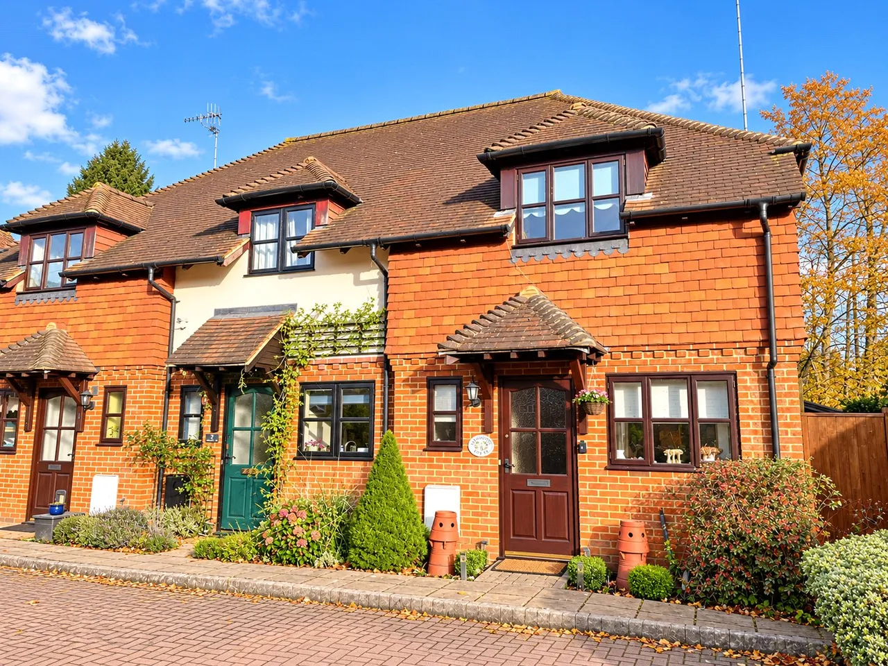 The Street, Hascombe, GU8, photo 17