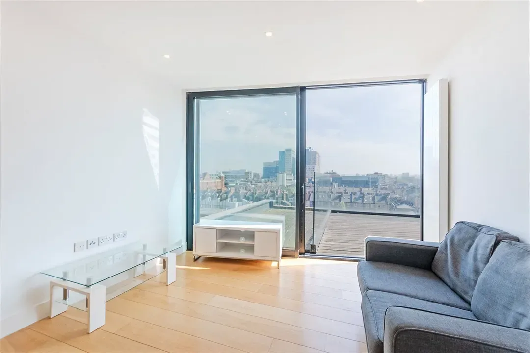 Plumbers Row, Whitechapel, London, E1, photo 10