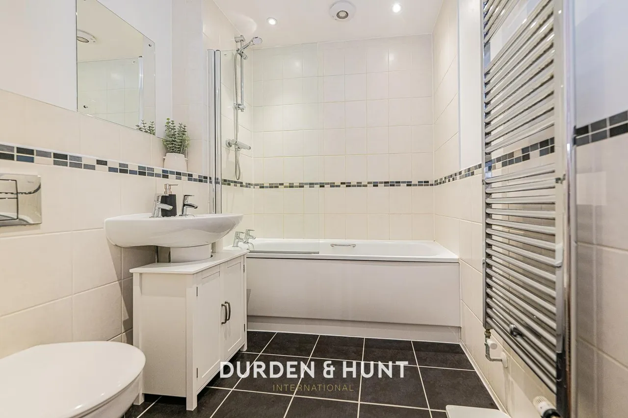 Dunningford Close, Hornchurch, RM12, photo 13