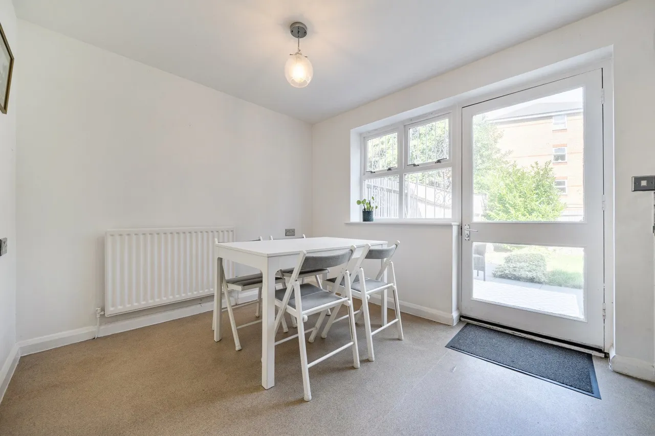Henrietta Close, SE8, photo 14