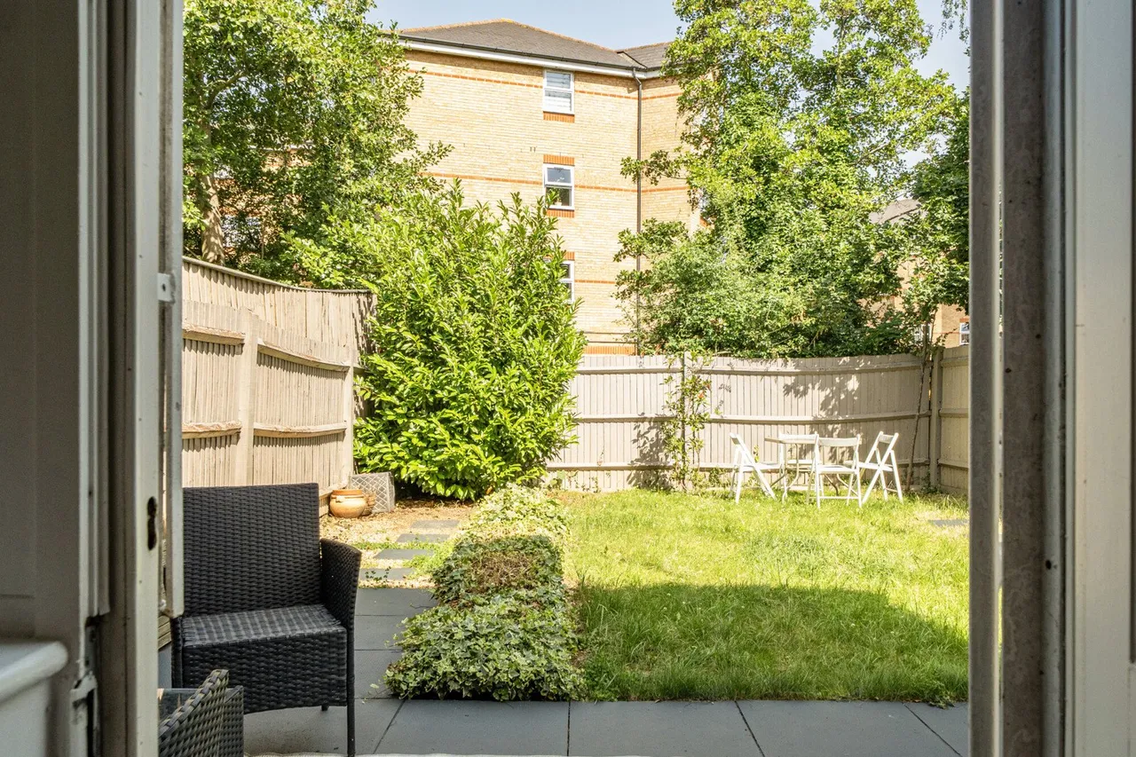 Henrietta Close, SE8, photo 11