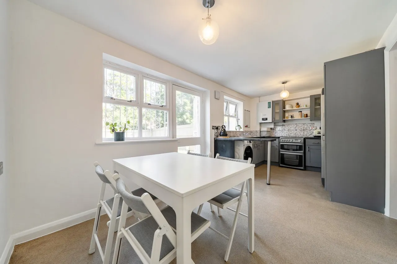 Henrietta Close, SE8, photo 12
