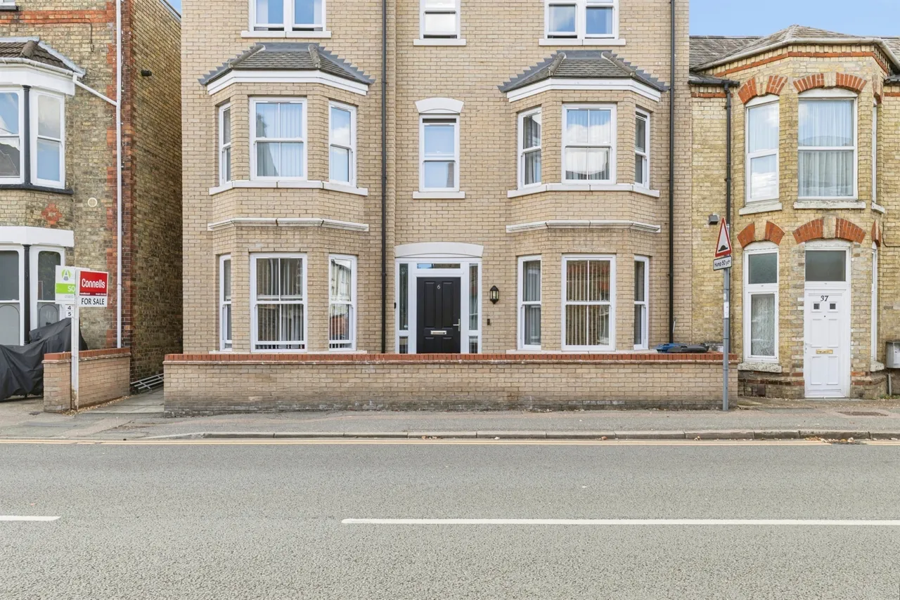 2 bed flat to rent, The Bays, St Neots, PE19
