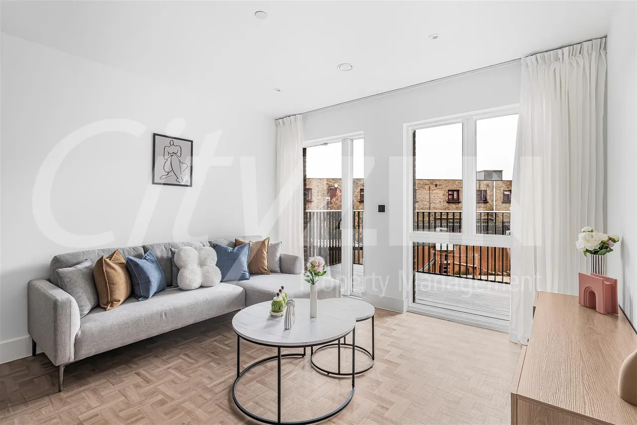 2 bed flat to rent, Danvers Avenue, London, SW11