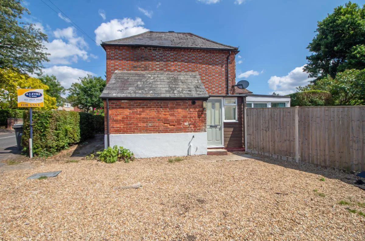 Lovedean Lane, Waterlooville, PO8 8HJ, photo 13