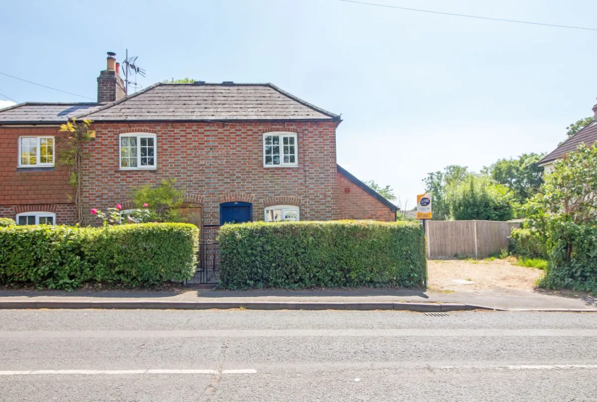 2 bed house for sale — Lovedean Lane, Waterlooville, PO8 8HJ