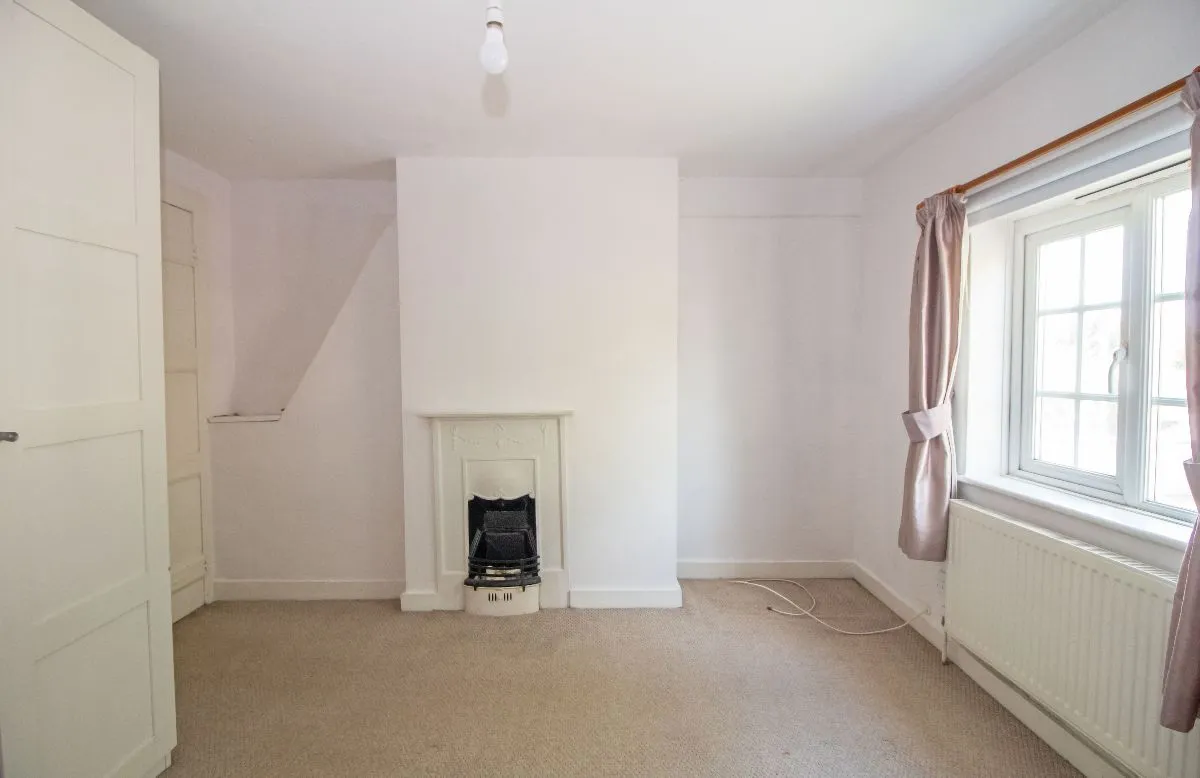 Lovedean Lane, Waterlooville, PO8 8HJ, photo 6