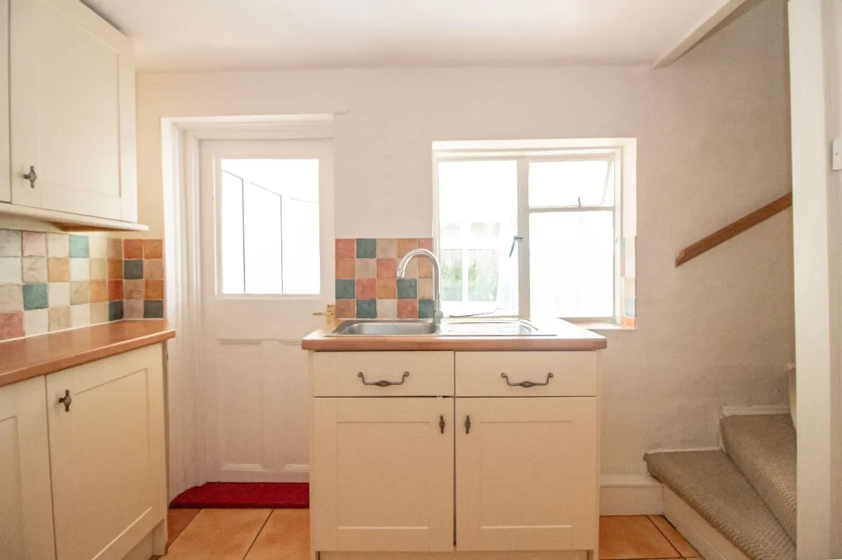 Lovedean Lane, Waterlooville, PO8 8HJ, photo 3