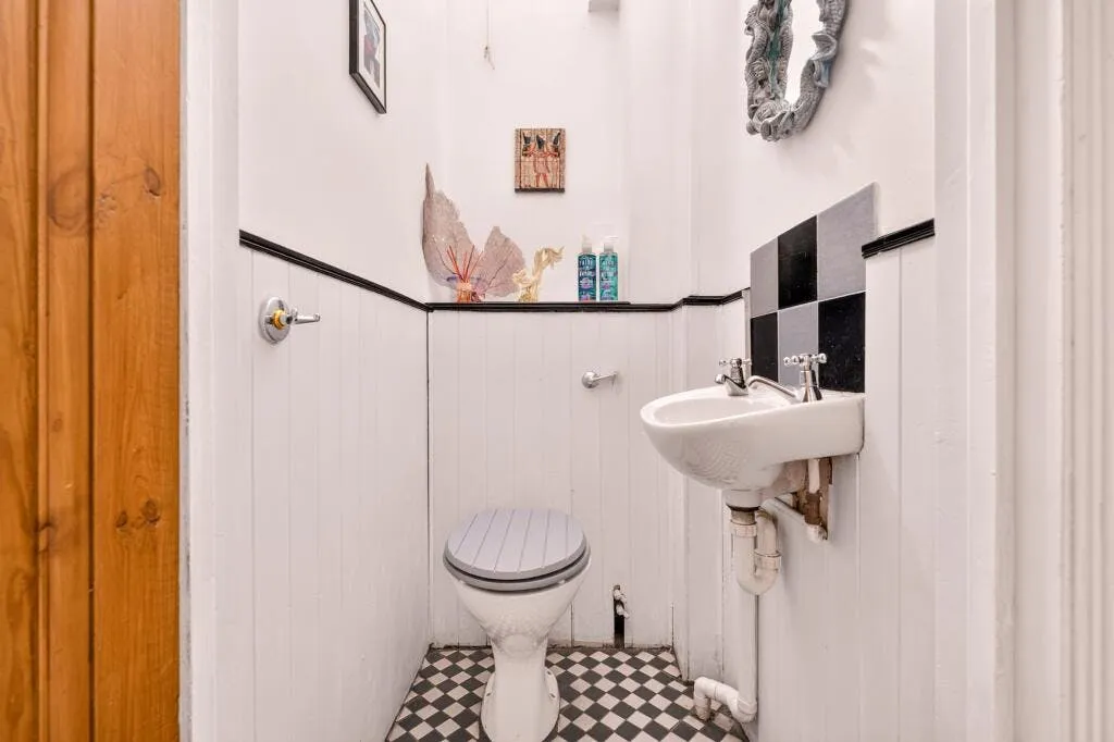 Reigate Road, Worthing, BN11, photo 19