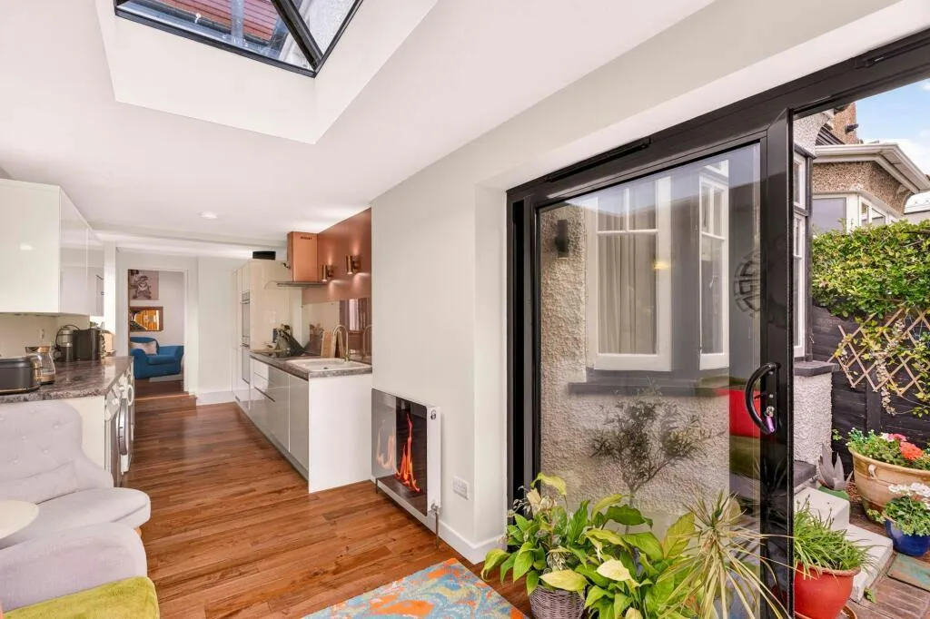 Reigate Road, Worthing, BN11, photo 14