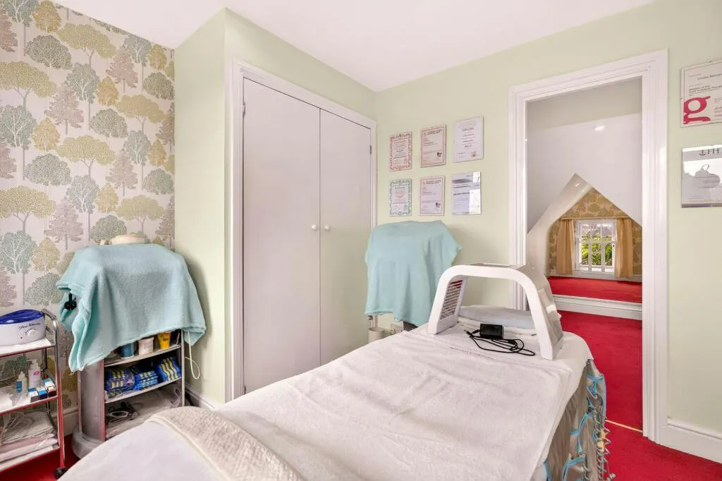 Reigate Road, Worthing, BN11, photo 32