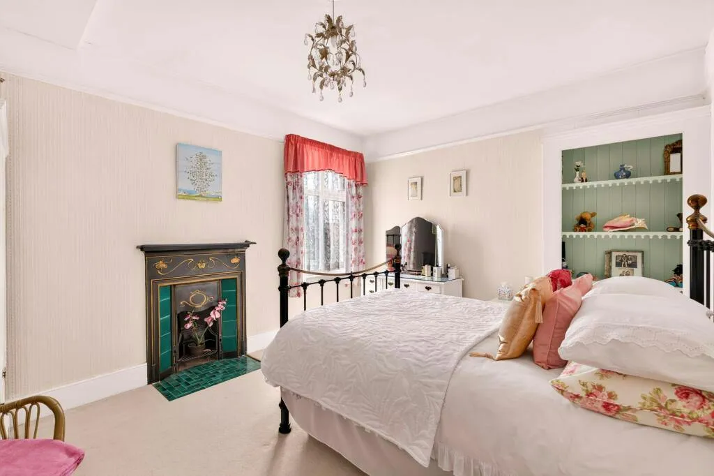 Reigate Road, Worthing, BN11, photo 24