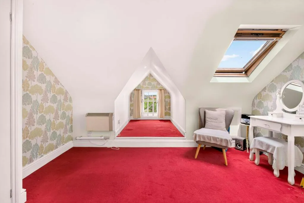 Reigate Road, Worthing, BN11, photo 33