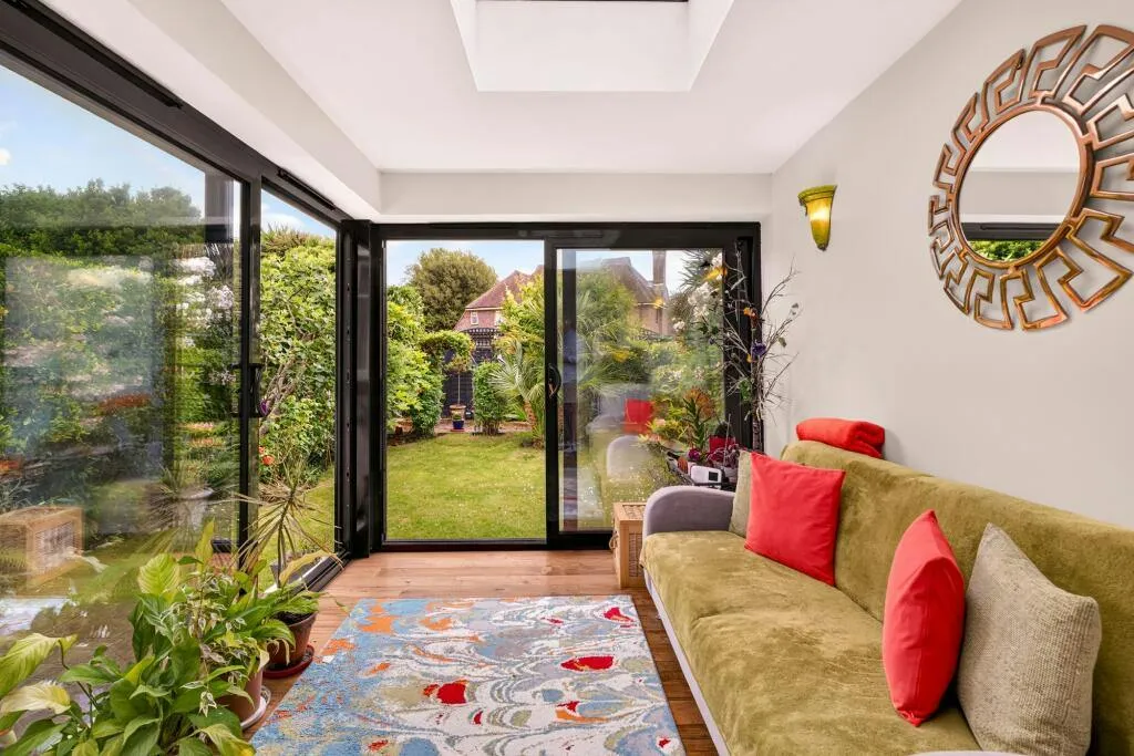 Reigate Road, Worthing, BN11, photo 12