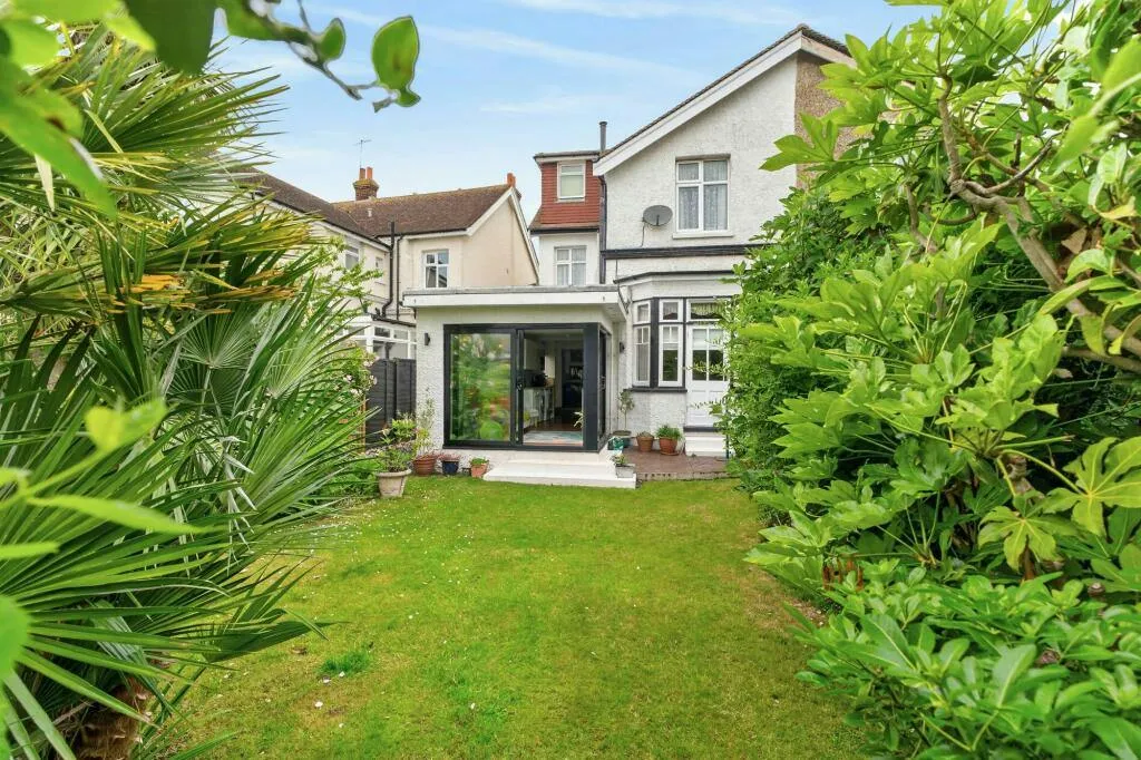 Reigate Road, Worthing, BN11, photo 18