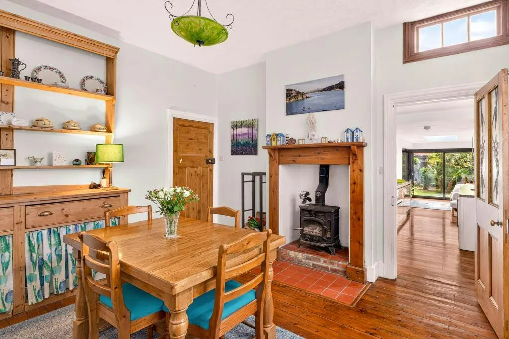 Reigate Road, Worthing, BN11, photo 3