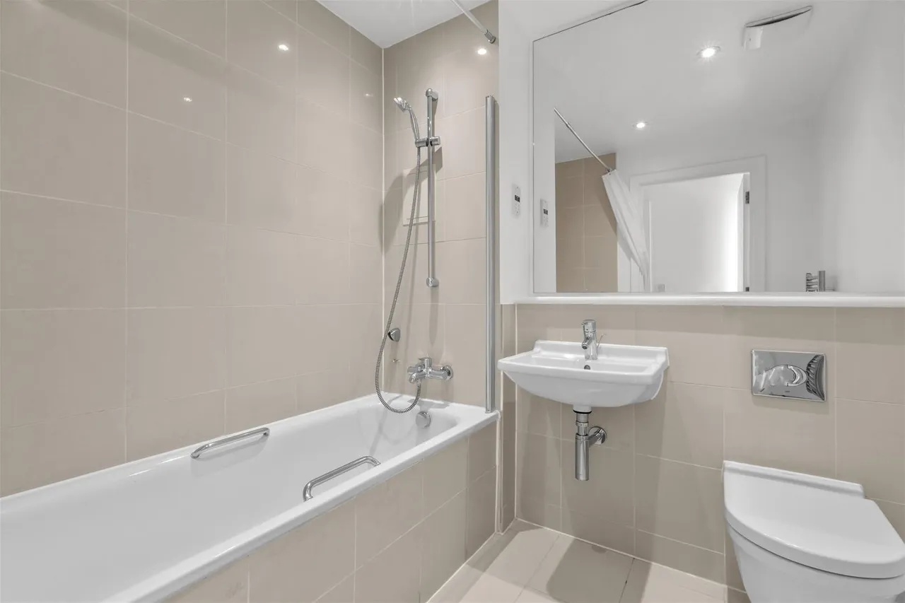 Ryemead Boulevard, High Wycombe, HP11, photo 6