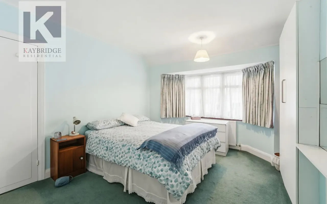 Walsingham Gardens, Epsom, KT19, photo 10
