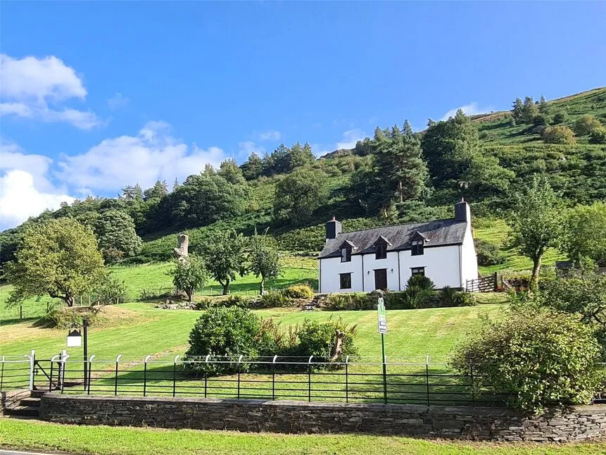 3 bed house for sale — Llangynog, Oswestry, Shropshire, SY10