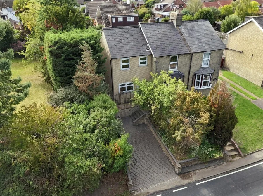 with 3 bedrooms in Fyfield, Ongar, CM5, photo 10