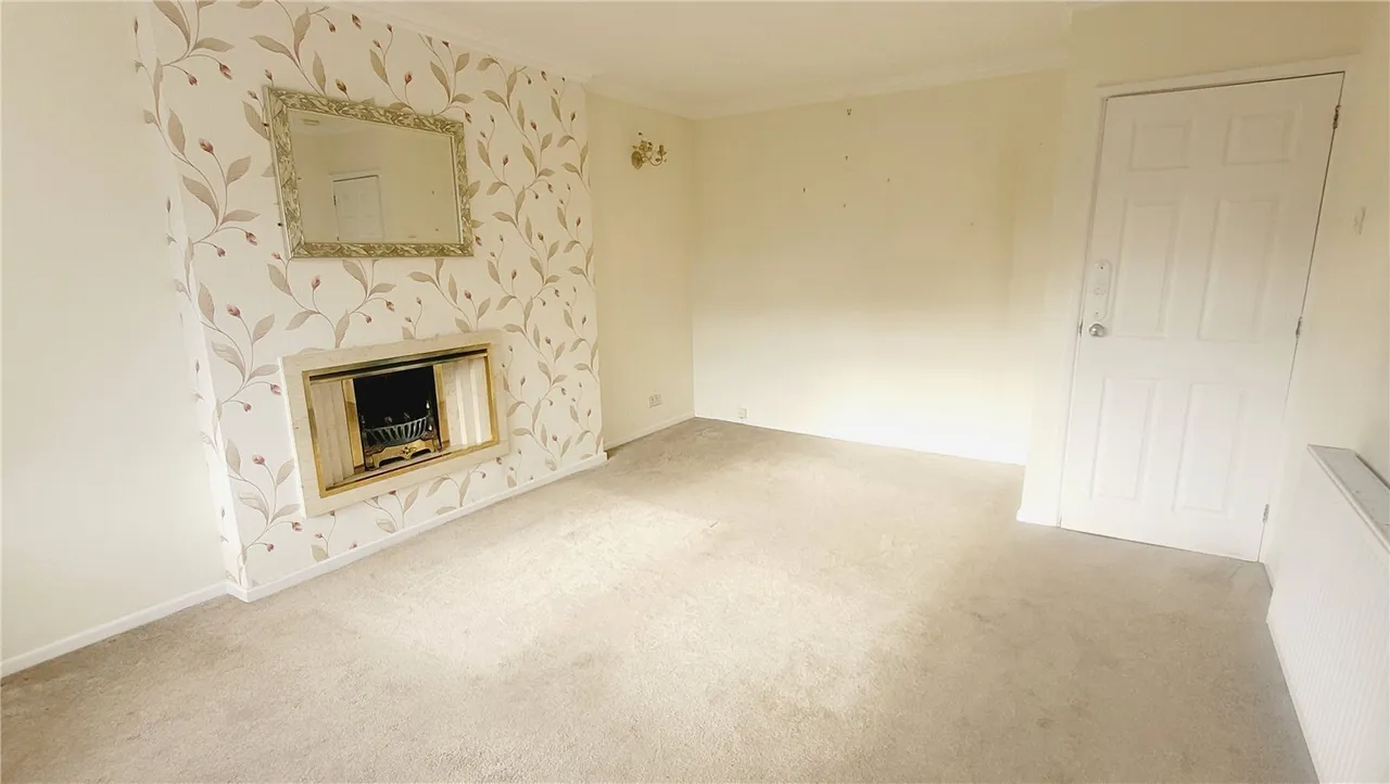 St. Clements Avenue, Farington, PR25, photo 2