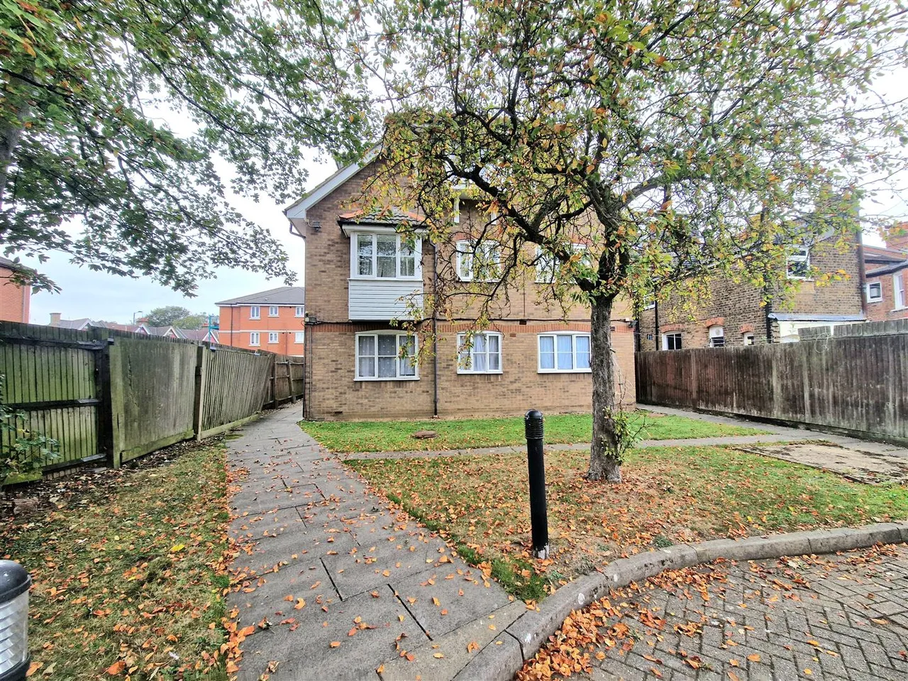 1 bed flat to rent, Claremont Road, Wealdstone