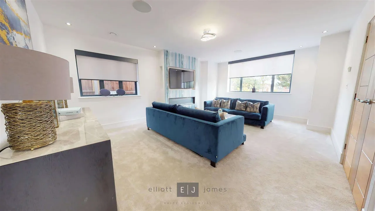 Loughton Lane, Theydon Bois, photo 6