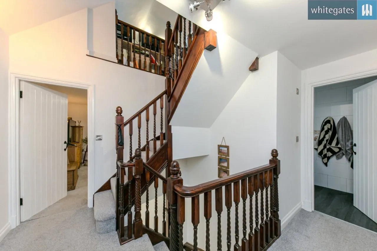 Chorlton Lane, Chorlton, CW2, photo 19