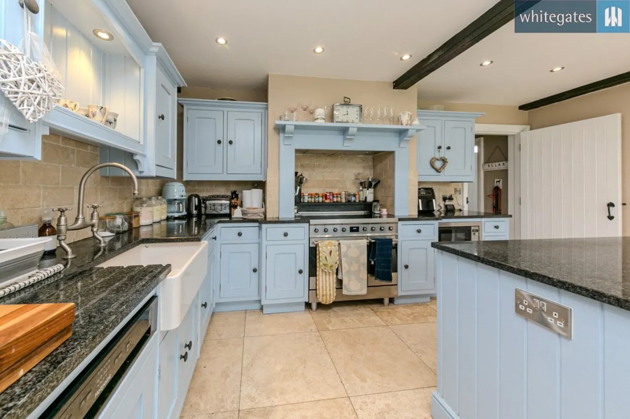 Chorlton Lane, Chorlton, CW2, photo 5